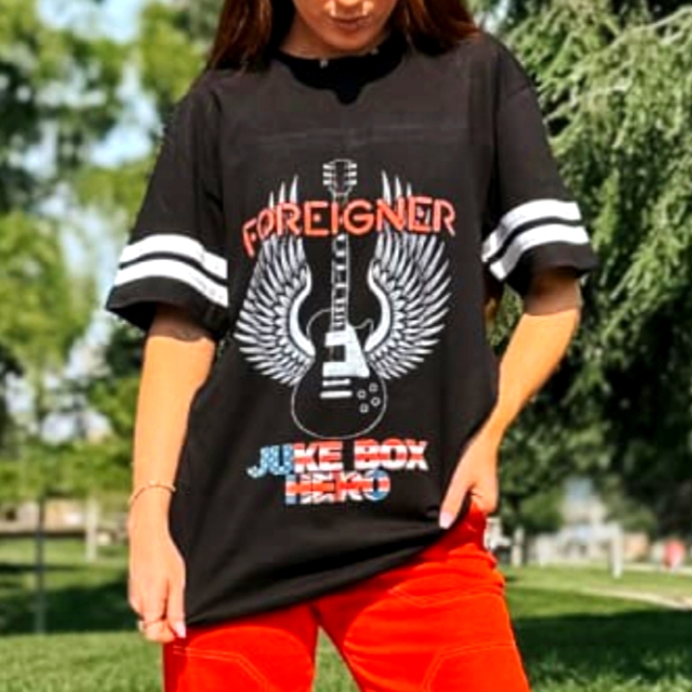 Mountain Moverz NWT from the vault band tshirt